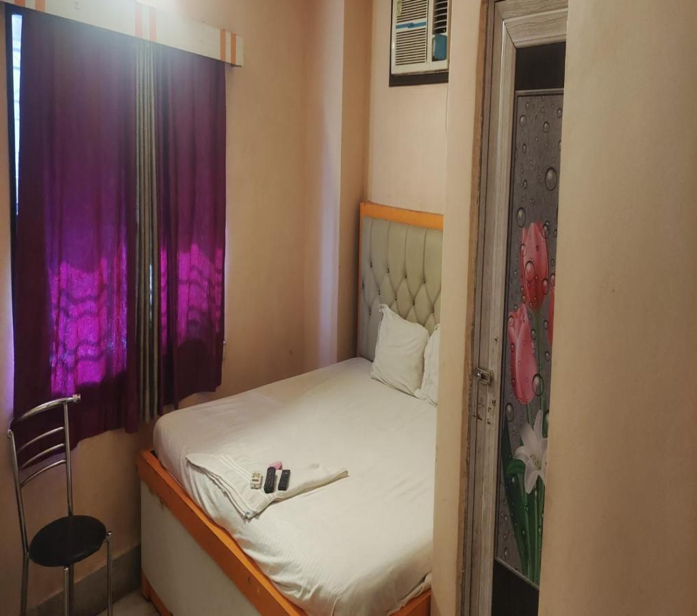 Staymaker Tirupati Guest House Kalkutta Exterior foto