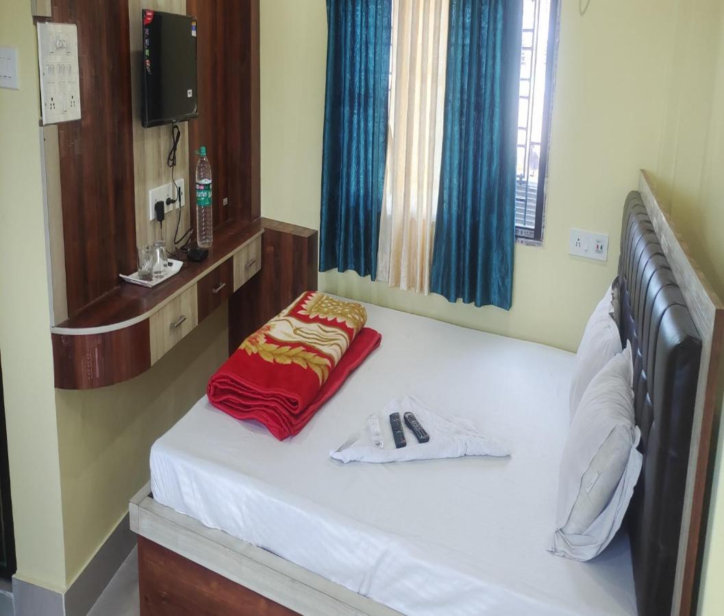 Staymaker Tirupati Guest House Kalkutta Exterior foto