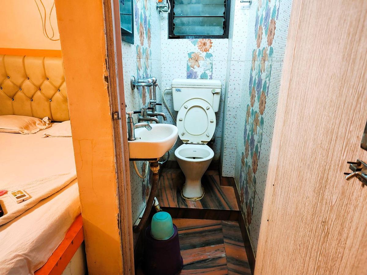 Staymaker Tirupati Guest House Kalkutta Exterior foto